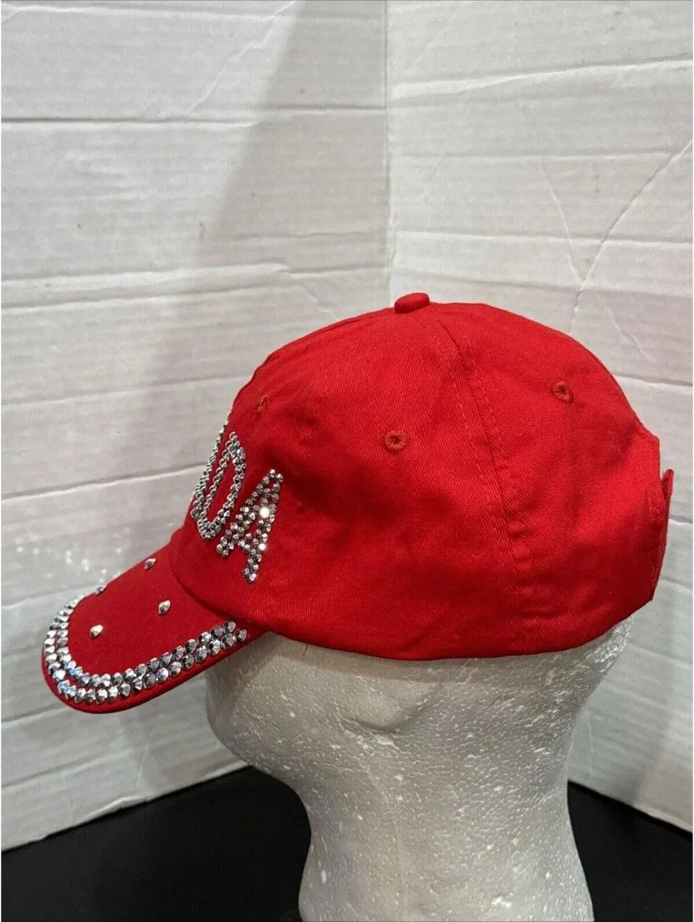 Canada Sparkling Faux Diamonds Niagara Falls Maple Leaf Red Baseball Cap
